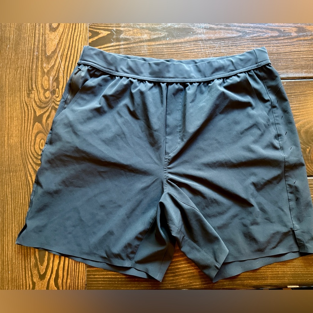 Ten Thousand Shorts Mens Extra Large Black Sweat Athletic Logo Gym Adult NWT